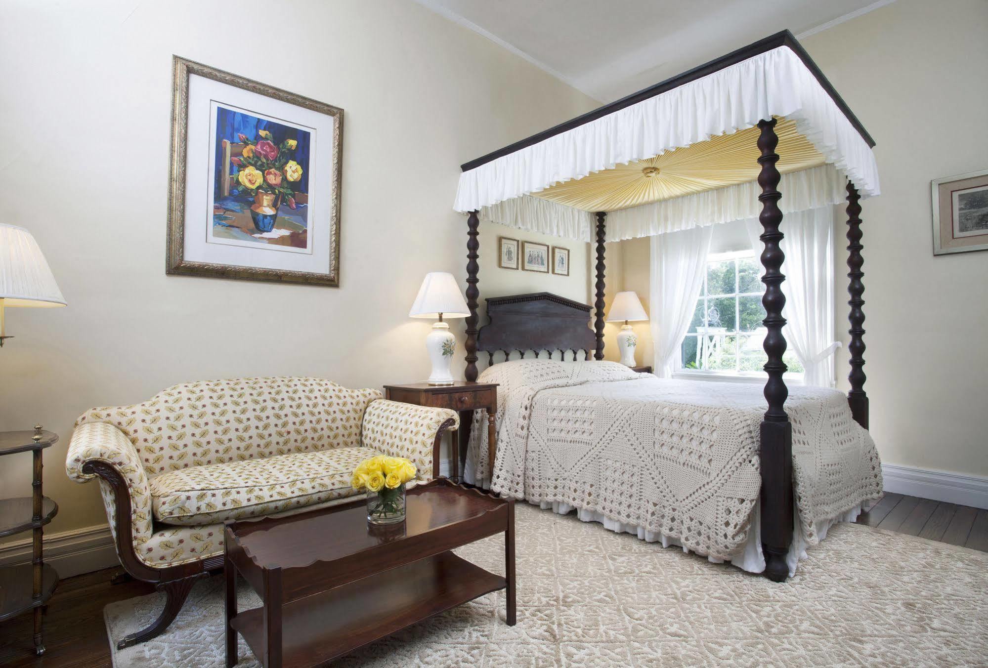 Linden - A Historic Bed And Breakfast Натчез Экстерьер фото