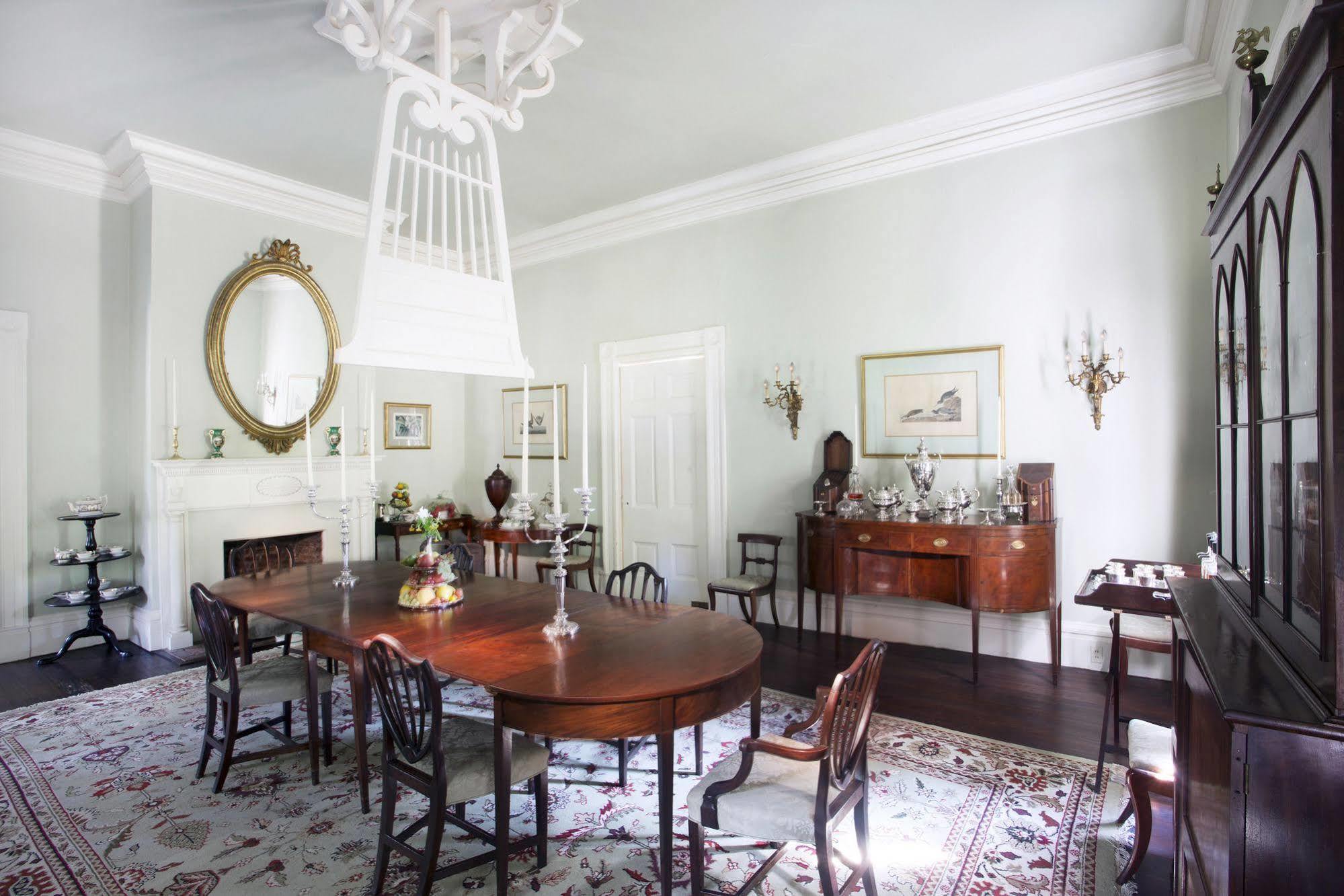 Linden - A Historic Bed And Breakfast Натчез Экстерьер фото